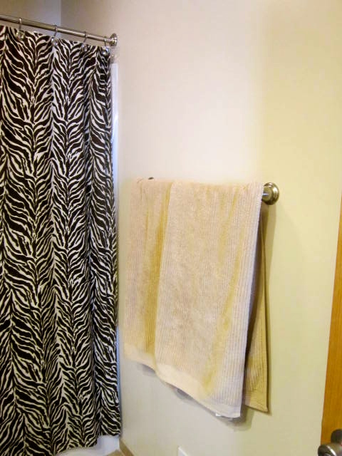 towel bar